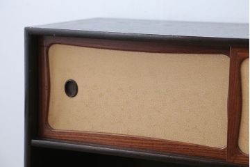 アンティーク家具　アンティーク　飾り棚付き!前面桑材の上品な収納棚