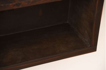アンティーク家具　和製アンティーク　古い無垢材とブリキ板の壁掛けマス目収納棚(1)