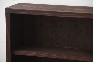 アンティーク家具　和製アンティーク　古い無垢材とブリキ板の壁掛けマス目収納棚(2)