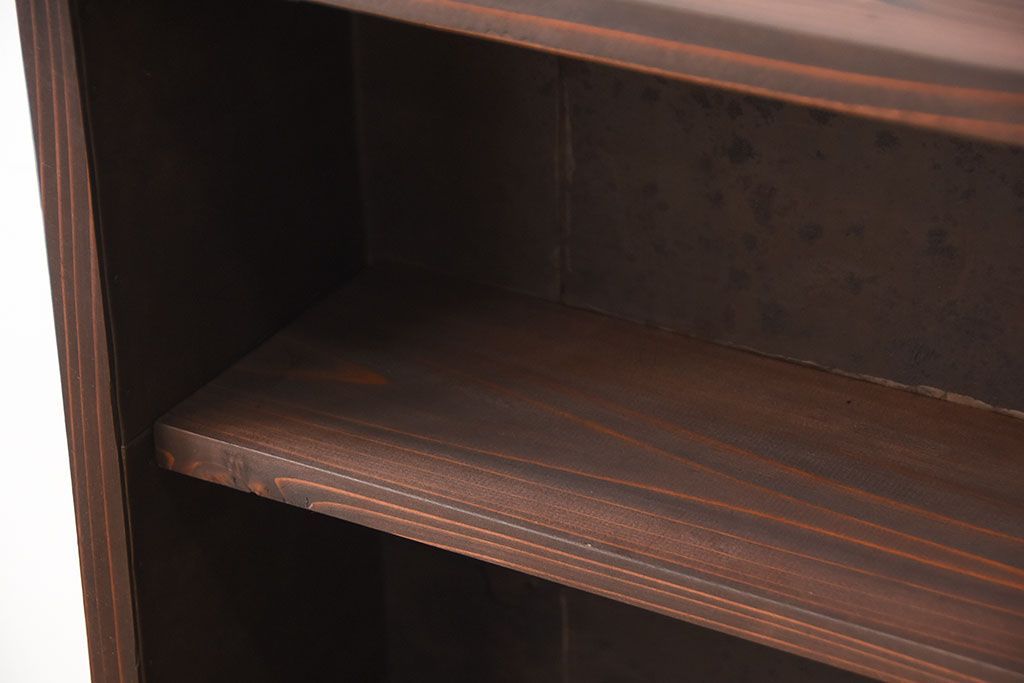 アンティーク家具　和製アンティーク　古い無垢材とブリキ板の壁掛けマス目収納棚(2)