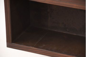 アンティーク家具　和製アンティーク　古い無垢材とブリキ板の壁掛けマス目収納棚(2)