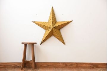 アンティーク雑貨　アメリカビンテージ　古いアイアン製のとても大きな壁掛け星形ブリキオーナメント(1)