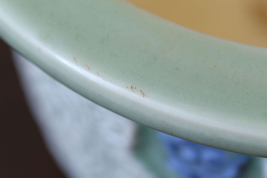 アンティーク雑貨　古民具・骨董　祖洞園池勝製・古い陽刻青磁植木鉢(2)