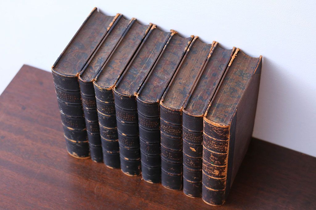 アンティーク雑貨　アンティーク　1899年古い洋書8冊セット(古書・アトリエ)