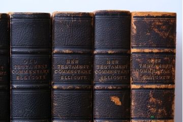 アンティーク雑貨　アンティーク　1899年古い洋書8冊セット(古書・アトリエ)