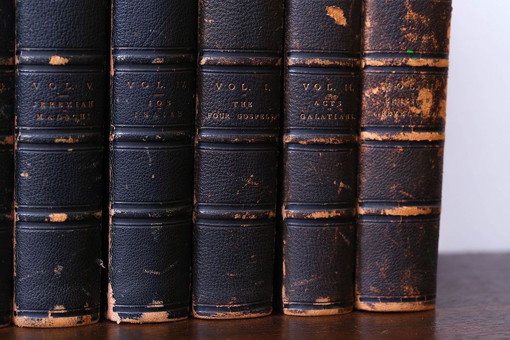 アンティーク雑貨　アンティーク　1899年古い洋書8冊セット(古書・アトリエ)