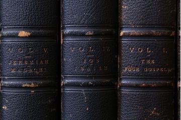 アンティーク雑貨　アンティーク　1899年古い洋書8冊セット(古書・アトリエ)