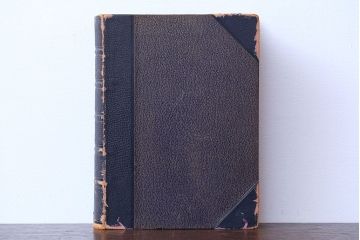 アンティーク雑貨　アンティーク　1899年古い洋書8冊セット(古書・アトリエ)