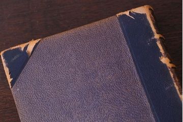 アンティーク雑貨　アンティーク　1899年古い洋書8冊セット(古書・アトリエ)