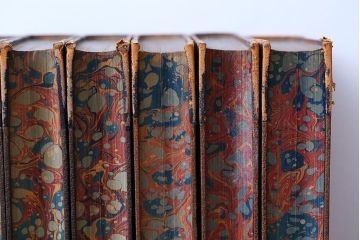 アンティーク雑貨　アンティーク　1899年古い洋書8冊セット(古書・アトリエ)