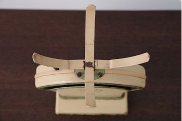 アンティーク雑貨　イギリスアンティーク　SALTER(ソルター)のキッチンスケール(はかり)