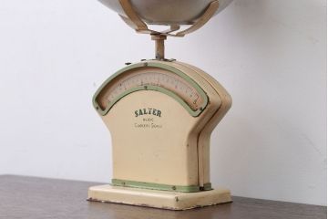 アンティーク雑貨　イギリスアンティーク　SALTER(ソルター)のキッチンスケール(はかり)