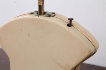 アンティーク雑貨　イギリスアンティーク　SALTER(ソルター)のキッチンスケール(はかり)