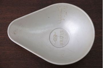 アンティーク雑貨　イギリスアンティーク　SALTER(ソルター)のキッチンスケール(はかり)