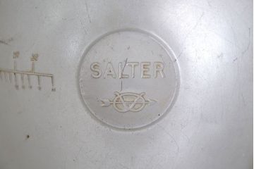 アンティーク雑貨　イギリスアンティーク　SALTER(ソルター)のキッチンスケール(はかり)