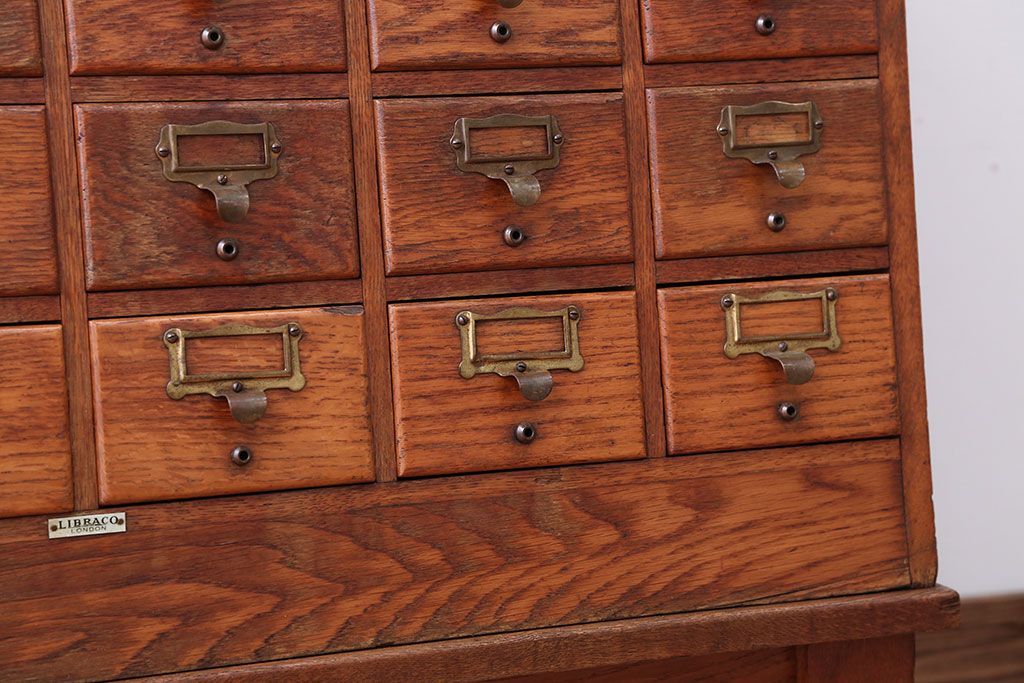 レトロ家具　昭和レトロ　ネームプレート付き!古い木製の脚付きドロワー(引き出し)