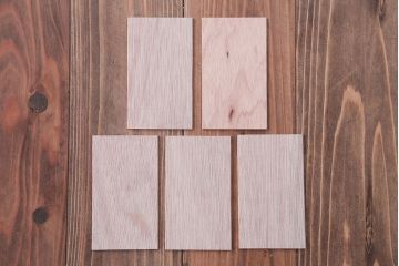 レトロ家具　昭和レトロ　ネームプレート付き!古い木製の脚付きドロワー(引き出し)