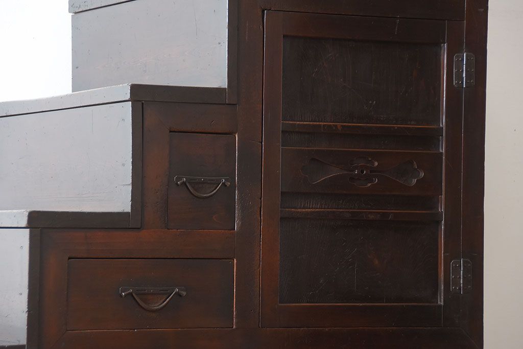 アンティーク家具　古民具・骨董　古い和製アンティーク階段箪笥