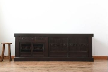 アンティーク家具　古民具・骨董　古い水屋箪笥ローボード(リビングボード、テレビボード、テレビ台、キャビネット、収納棚)(1)