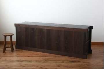 アンティーク家具　古民具・骨董　古い水屋箪笥ローボード(リビングボード、テレビボード、テレビ台、キャビネット、収納棚)(1)