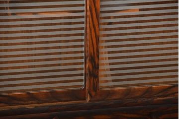 アンティーク家具　古民具・骨董　前面黒柿材!アンティークの高級重ね茶箪笥