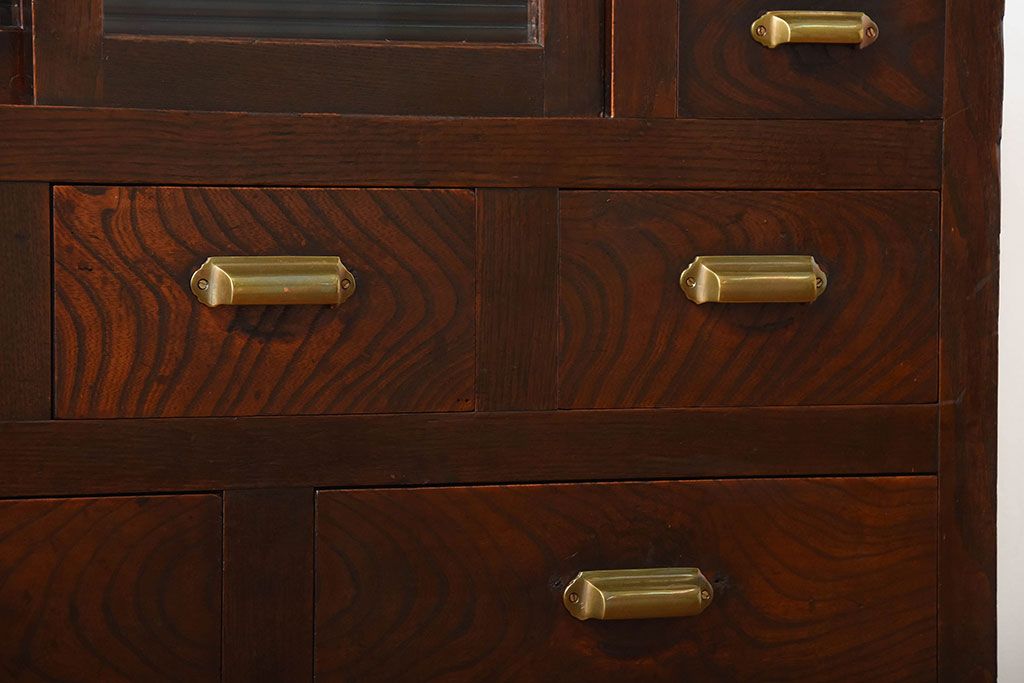 アンティーク家具　和製アンティーク　モールガラス入り!前面欅材の鉄脚付き収納棚(1)