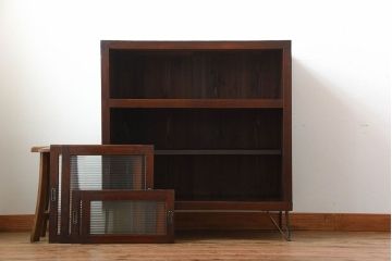 アンティーク家具　和製アンティーク　モールガラス入り!前面欅材の鉄脚付き収納棚(2)