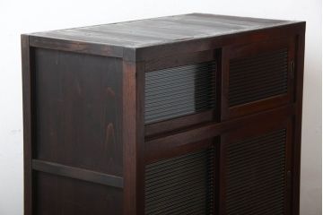 アンティーク家具　和製アンティーク　モールガラス入り!前面欅材の鉄脚付き収納棚(2)