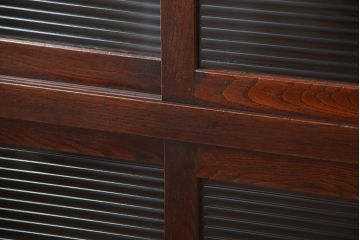 アンティーク家具　和製アンティーク　モールガラス入り!前面欅材の鉄脚付き収納棚(2)