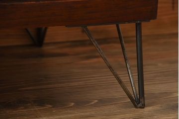 アンティーク家具　和製アンティーク　モールガラス入り!前面欅材の鉄脚付き収納棚(2)