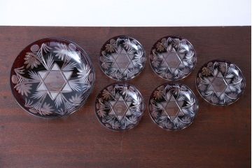 アンティーク雑貨　大正〜昭和初期・赤切子ガラス皿6枚セット(氷コップ)