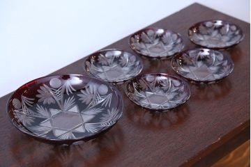 アンティーク雑貨　大正〜昭和初期・赤切子ガラス皿6枚セット(氷コップ)