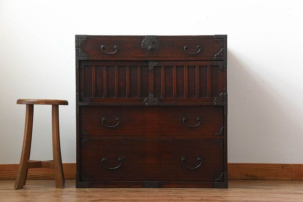 アンティーク家具　古民具・骨董　江戸時代　木の質感が味わい深い小箪笥