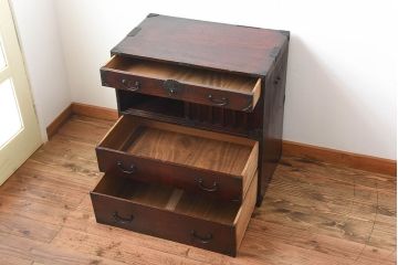 アンティーク家具　古民具・骨董　江戸時代　木の質感が味わい深い小箪笥