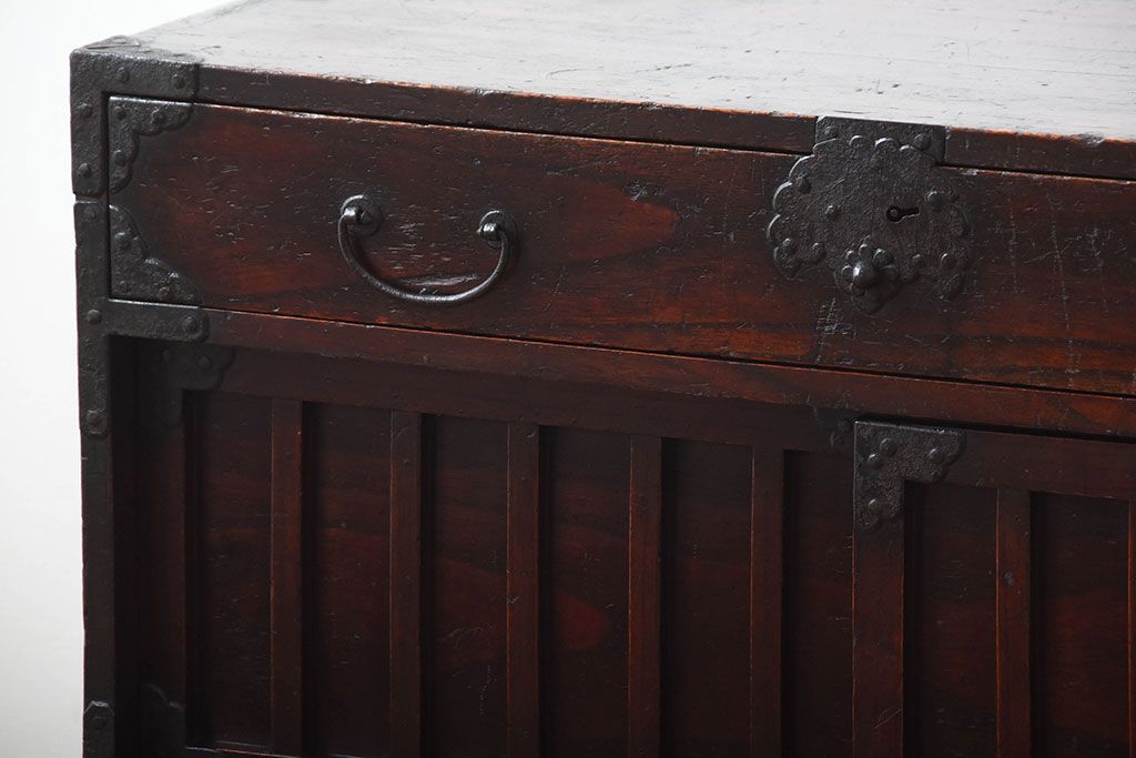 アンティーク家具　古民具・骨董　江戸時代　木の質感が味わい深い小箪笥