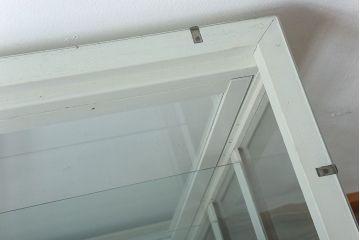 アンティーク家具　アンティークペイント　脚付き!小ぶりなガラスケース