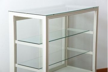 アンティーク家具　アンティークペイント　脚付き!小ぶりなガラスケース