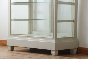 アンティーク家具　アンティークペイント　脚付き!小ぶりなガラスケース