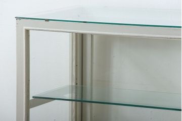 アンティーク家具　アンティークペイント　脚付き!小ぶりなガラスケース