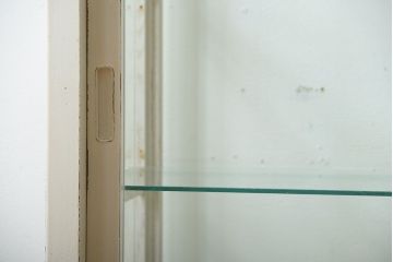 アンティーク家具　アンティークペイント　脚付き!小ぶりなガラスケース