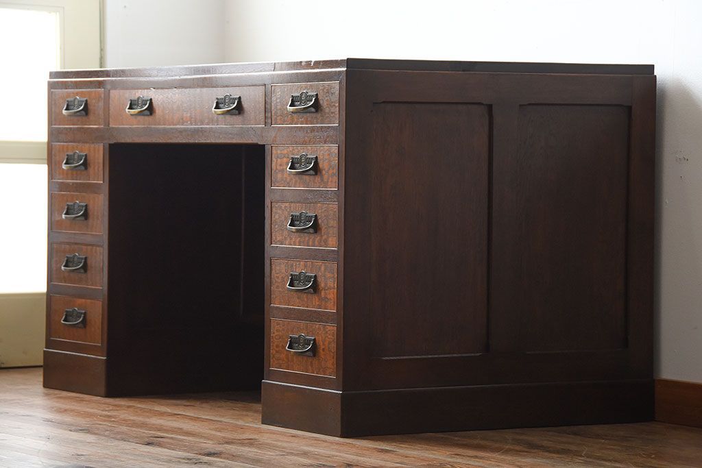 アンティーク家具　和製アンティーク　高級品!古いナラ材の両袖机(デスク)