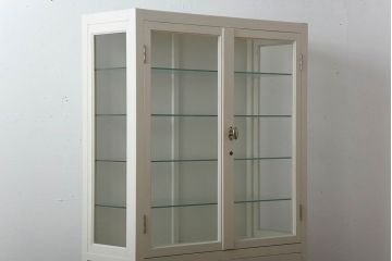 アンティーク家具　アンティーク　変わり型ペイントケビント(ガラスケース・ショーケース)