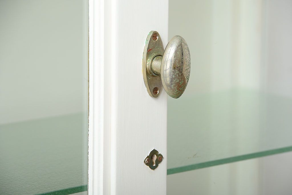 アンティーク家具　アンティーク　変わり型ペイントケビント(ガラスケース・ショーケース)