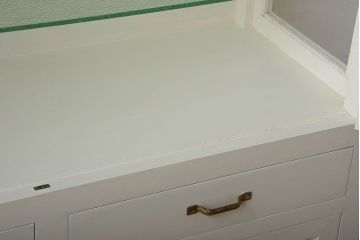 アンティーク家具　アンティーク　変わり型ペイントケビント(ガラスケース・ショーケース)