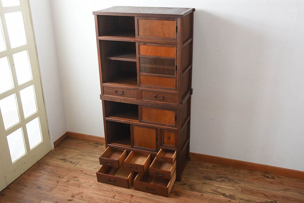 古民具・骨董　美品!上品なアンティーク重ね水屋箪笥