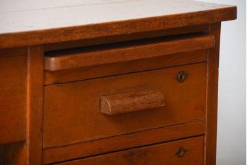 レトロ家具　昭和レトロ　作業台付き!古い木製の変わり型アンティーク片袖机(デスク)