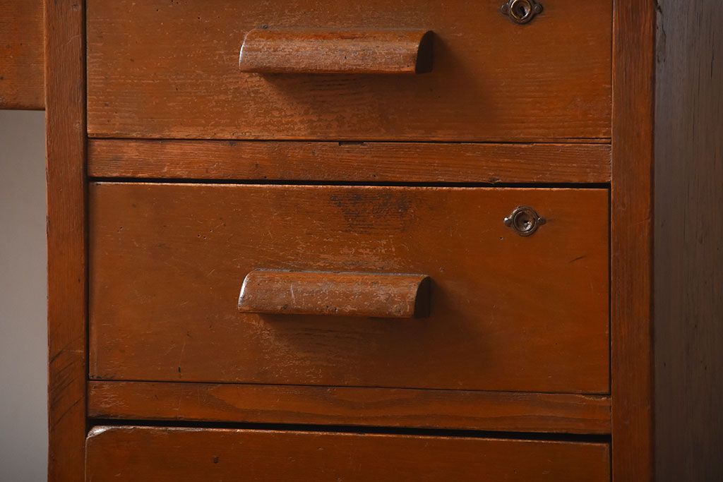 レトロ家具　昭和レトロ　作業台付き!古い木製の変わり型アンティーク片袖机(デスク)