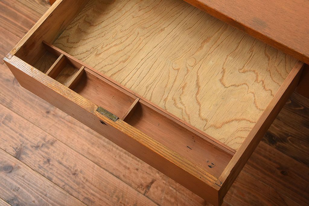 レトロ家具　昭和レトロ　作業台付き!古い木製の変わり型アンティーク片袖机(デスク)