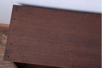 アンティーク家具　古民具・骨董　古い栓材の小ぶりな高級アンティーク収納棚(1)