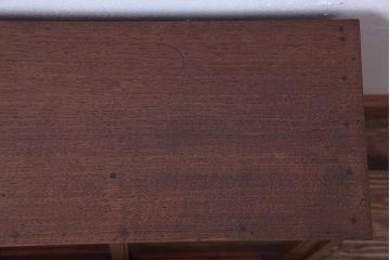 アンティーク家具　古民具・骨董　古い栓材の小ぶりな高級アンティーク収納棚(1)